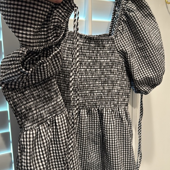 Forever 21 size 2X gingham, black and white checkered baby doll sleeve dress - Picture 3 of 7